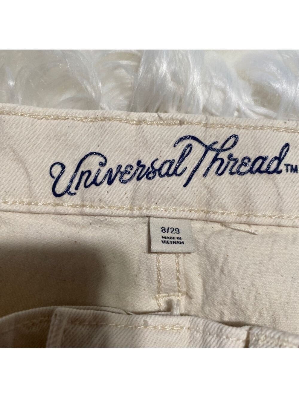 Universal Thread woman’s Straight Leg Jeans Size 8 Beige - Picture 2 of 10